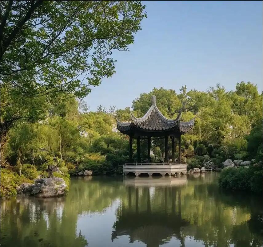 雨花台区笑颜健康有限公司